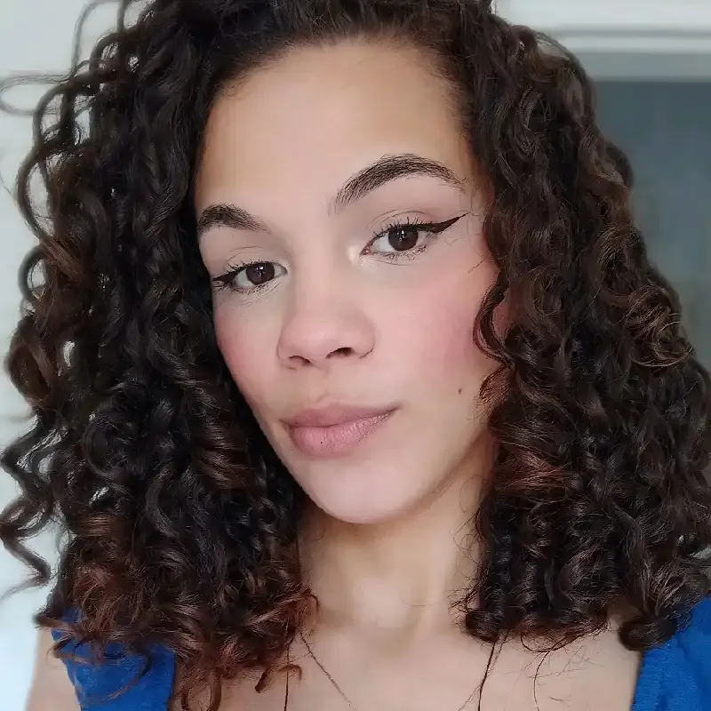 Ruth Santos