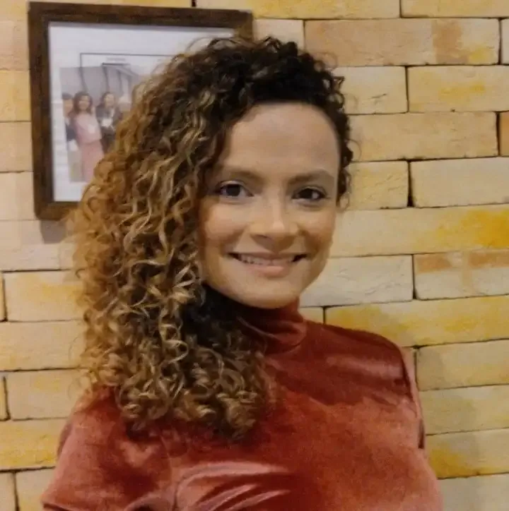 Giselle Carvalho
