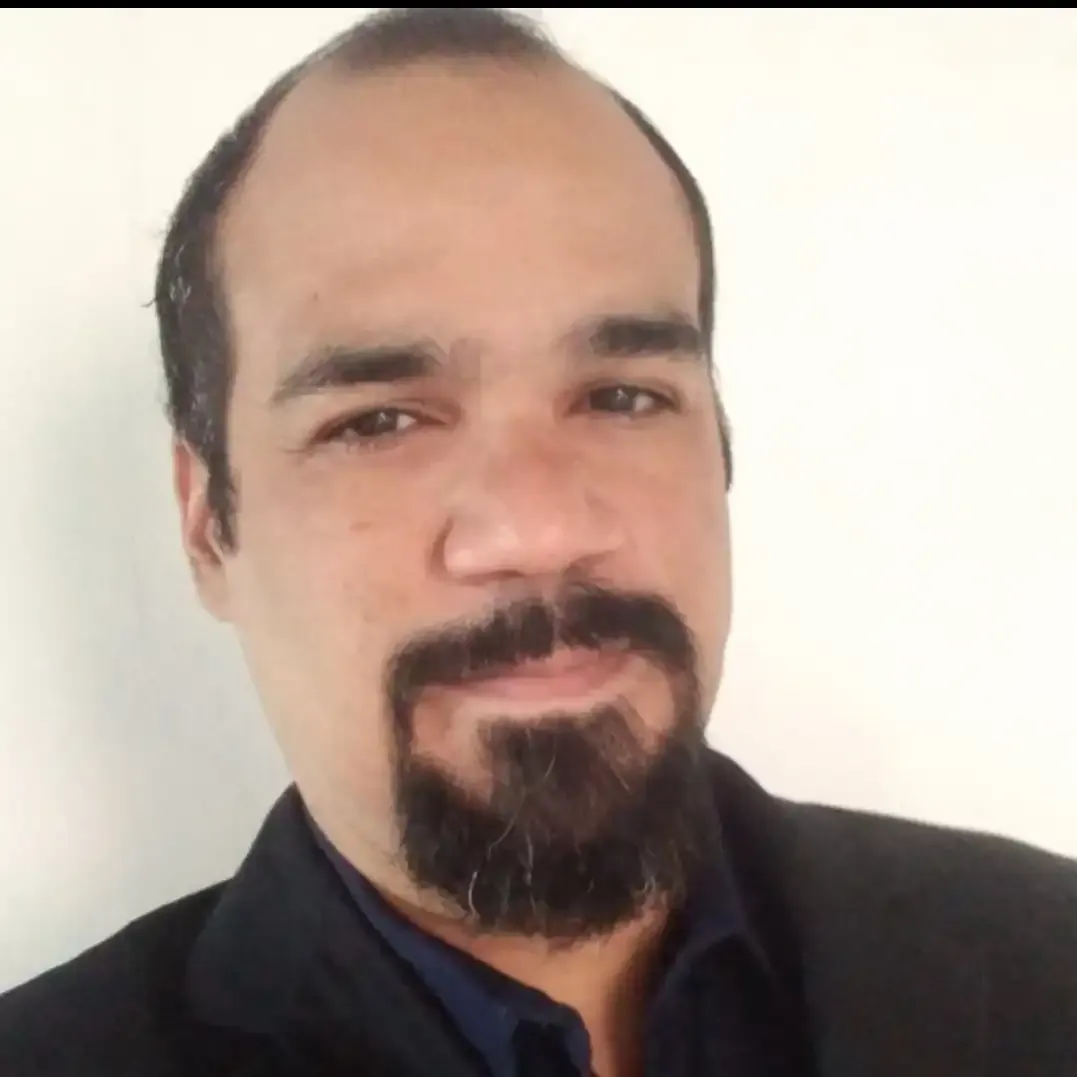 Luis Cabral