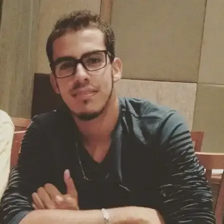 Caique Neves
