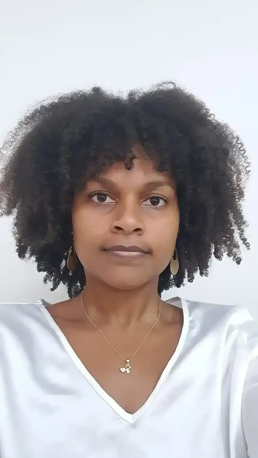 Thaís Barras