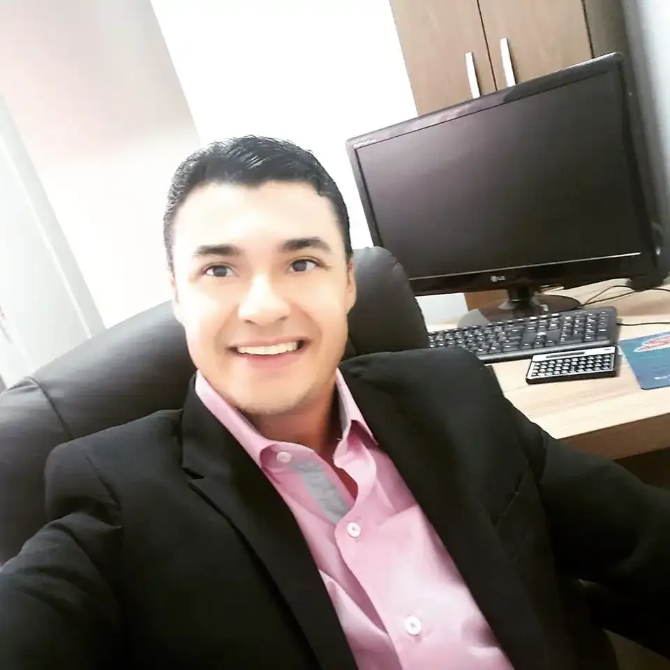 Roberval Carneiro